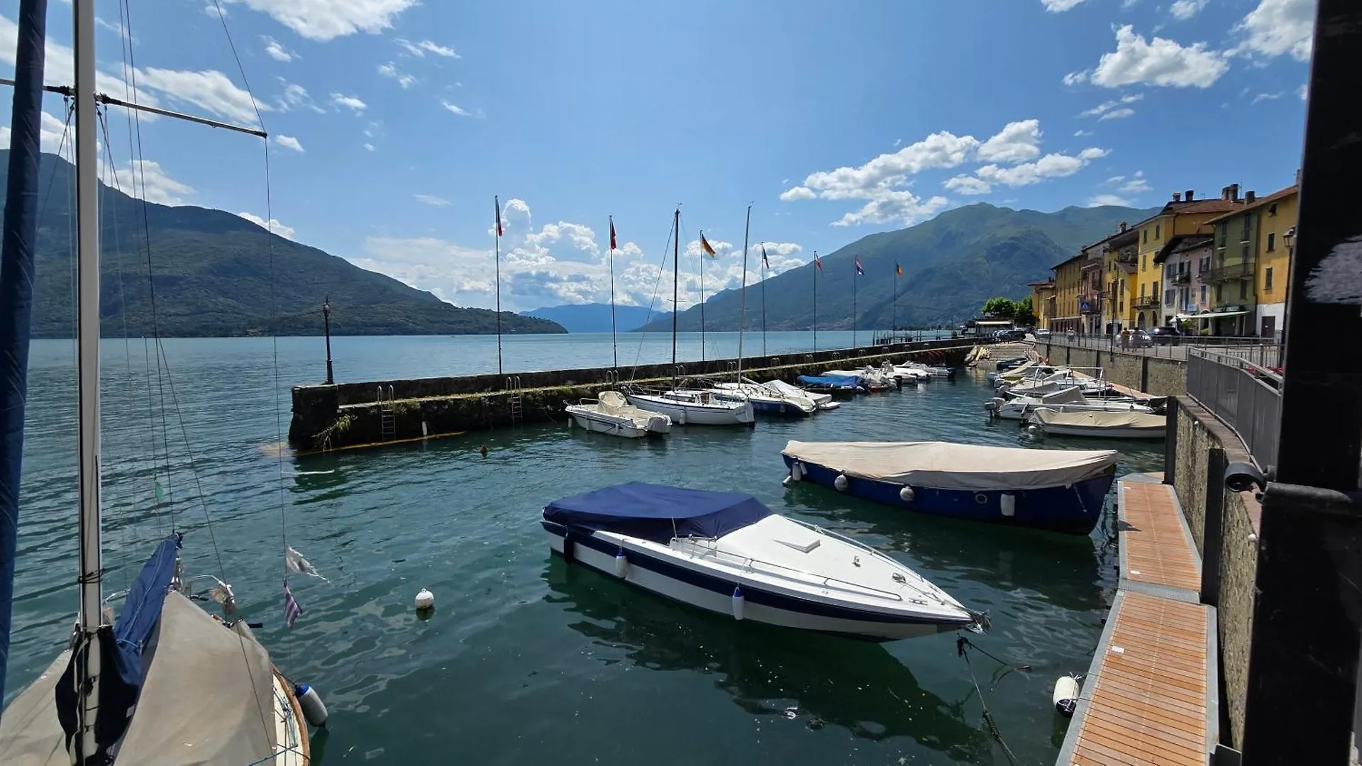 Fronte Lago - Domaso 0*,  Italie